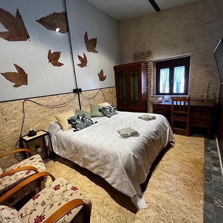 Casa Ruina Guest House Nava del Rey Ngoại thất bức ảnh