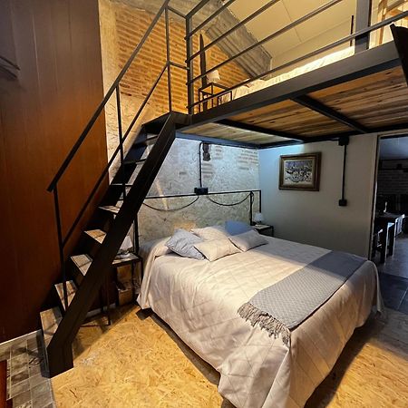 Casa Ruina Guest House Nava del Rey Ngoại thất bức ảnh