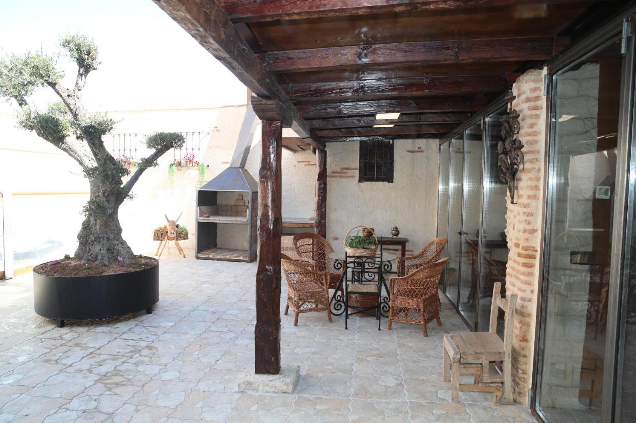 Casa Ruina Guest House Nava del Rey Ngoại thất bức ảnh