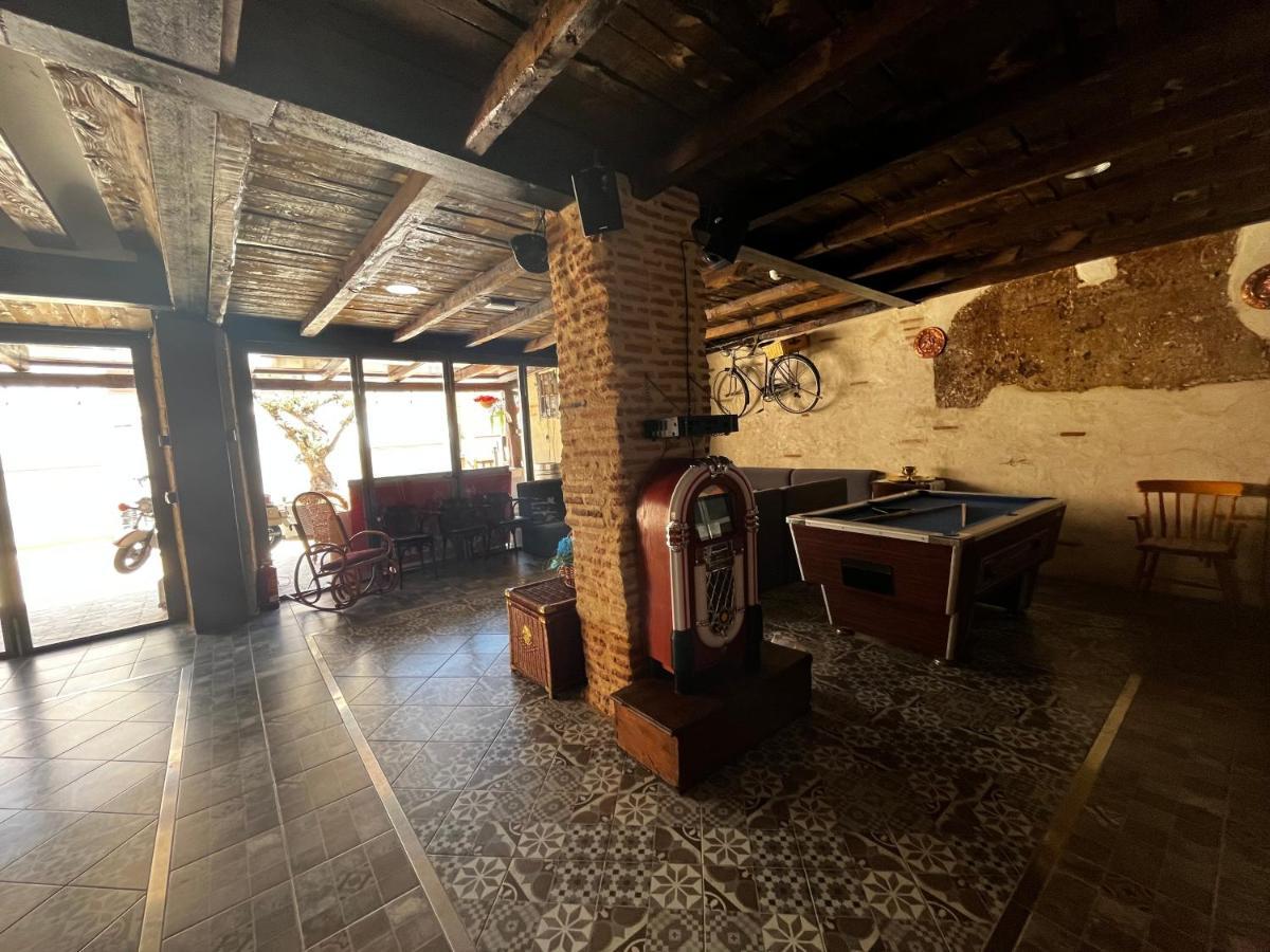 Casa Ruina Guest House Nava del Rey Ngoại thất bức ảnh