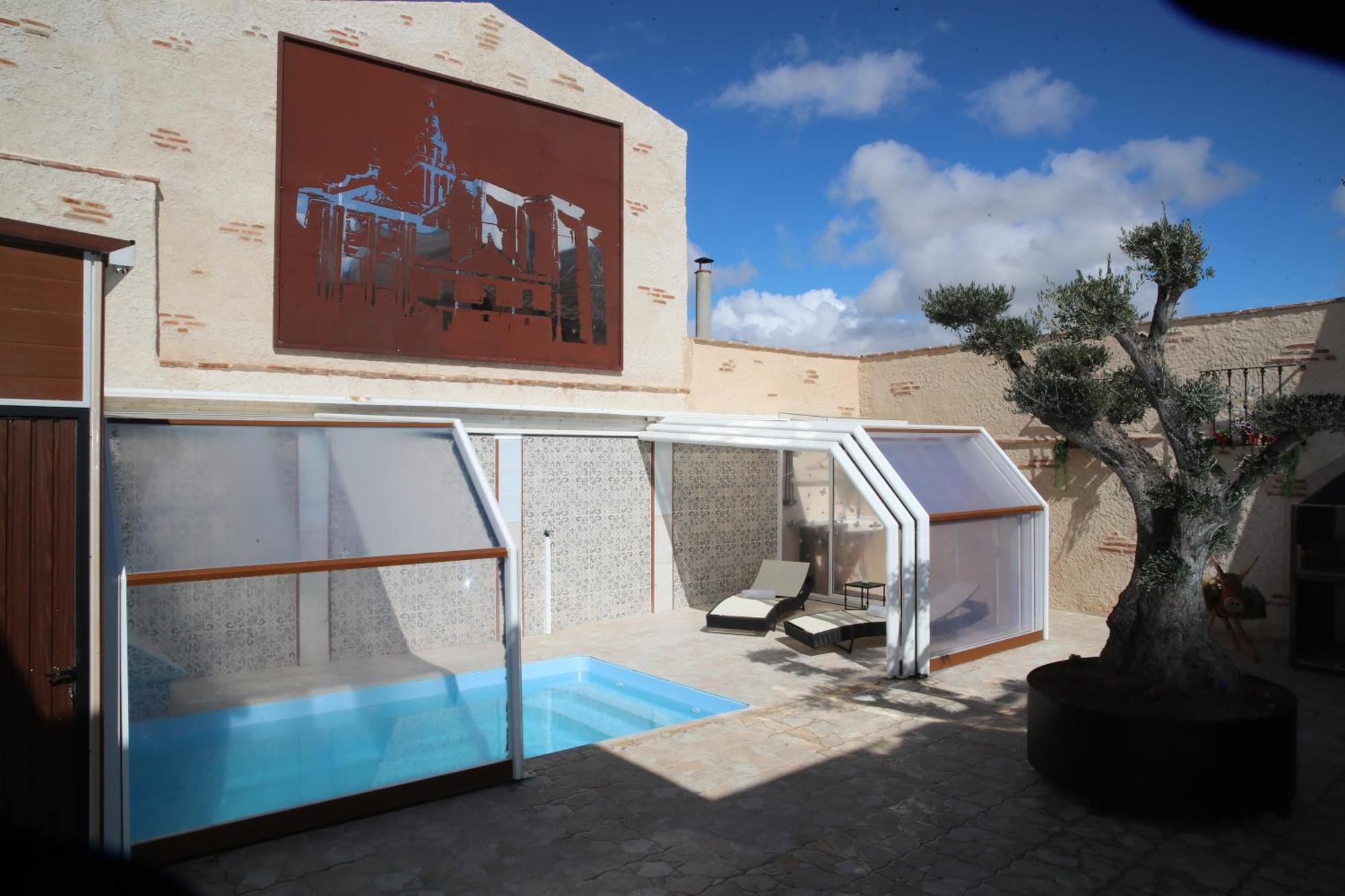Casa Ruina Guest House Nava del Rey Ngoại thất bức ảnh